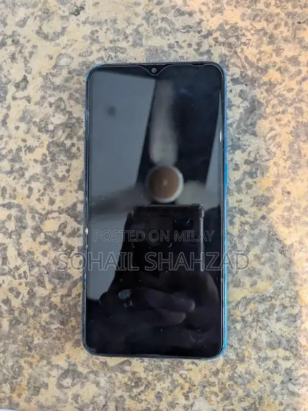 OPPO A12 Budget Smartphone with Dual Camera and Expandable Storage