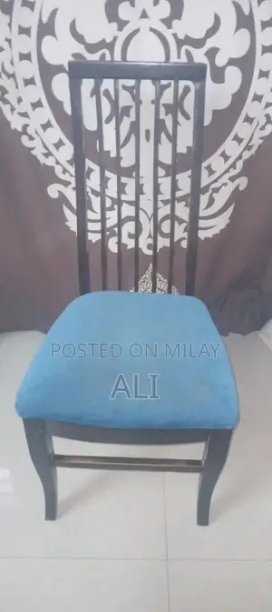 Wooden 6-Seater Dining Table - Great Condition