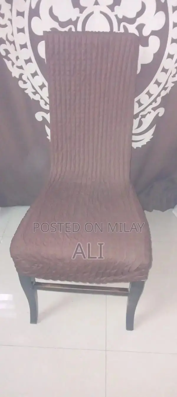 Wooden 6-Seater Dining Table - Great Condition