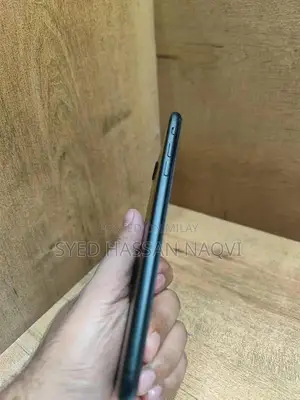 iPhone 7 Plus 128GB Factory Unlocked Smartphone