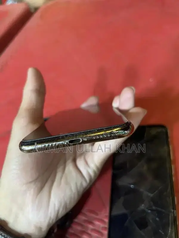 Apple iPhone 11 Pro Max 256GB Smartphone