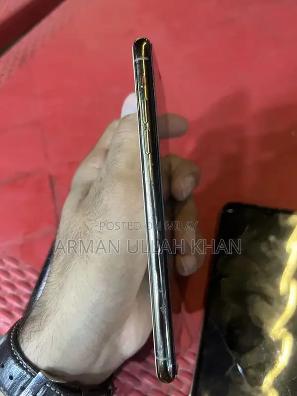 Apple iPhone 11 Pro Max 256GB Smartphone