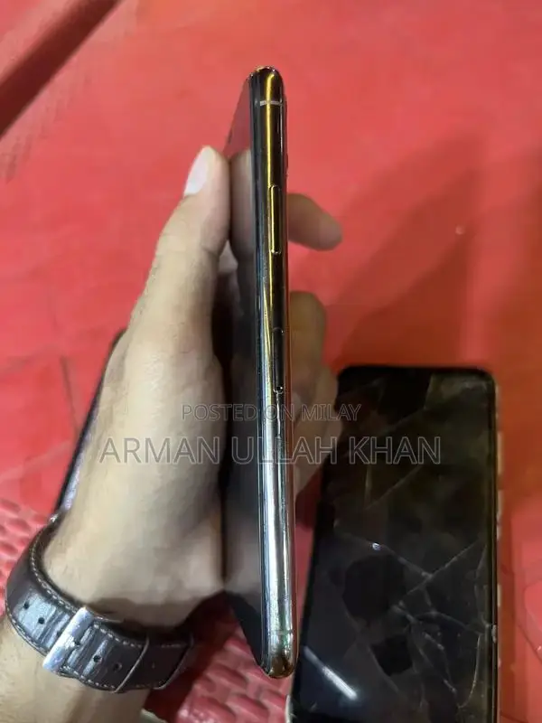 Apple iPhone 11 Pro Max 256GB Smartphone