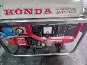 Honda 2200W Portable Generator - Reliable Power Solution
