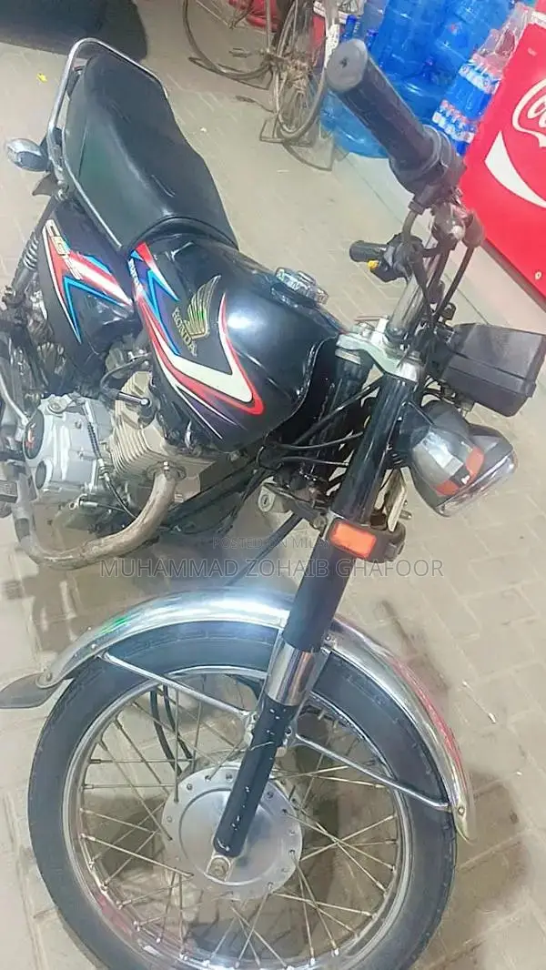 Honda CG 125 Motorcycle 2019 Single Cylinder Bike