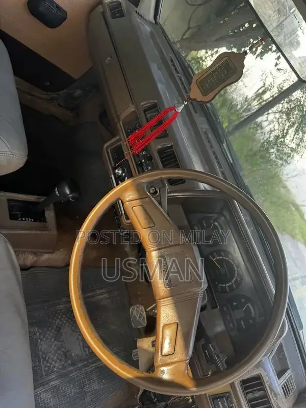 Nissan Sunny Automatic Sedan - Excellent Condition Vintage Car