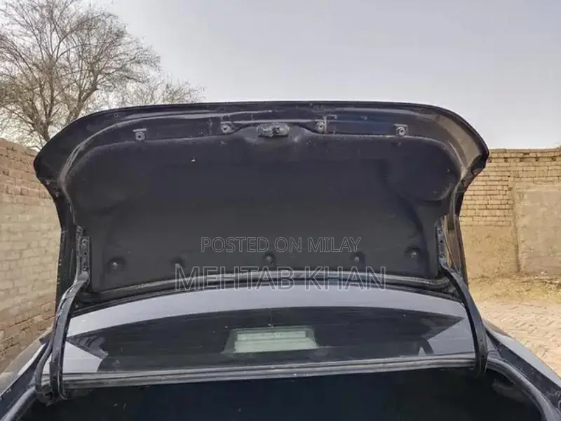 Toyota Corolla Gli Sedan - Well Maintained Reliable Vehicle