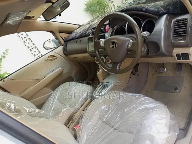 Honda City Steermatic 7-Speed Automatic Sedan