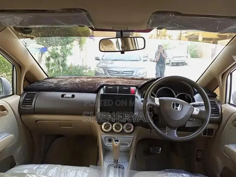 Honda City Steermatic 7-Speed Automatic Sedan