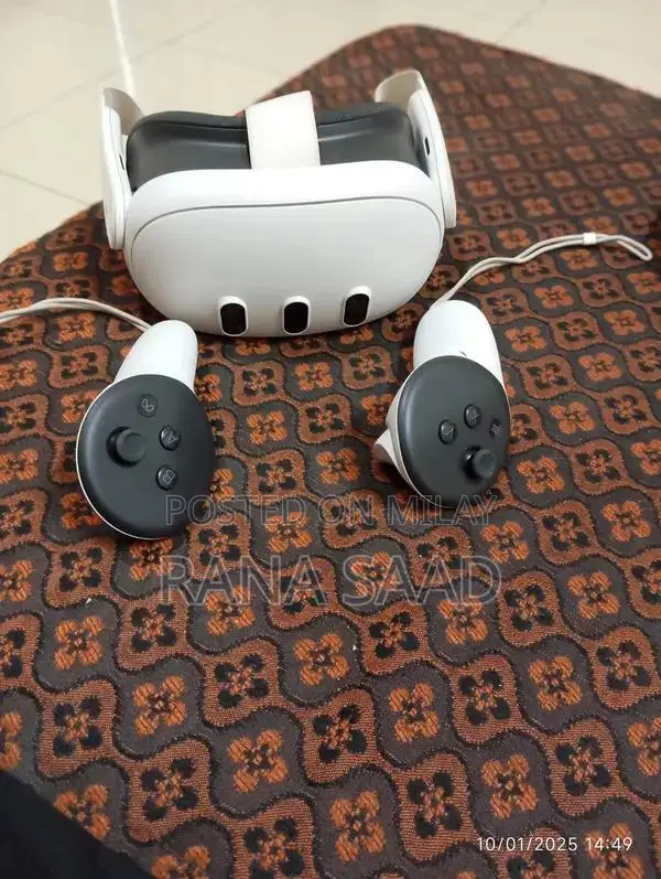 Meta Quest 3 VR Headset - 128GB, Jailbroken, with Accessories