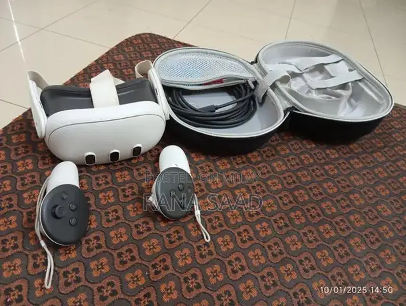 Meta Quest 3 VR Headset - 128GB, Jailbroken, with Accessories