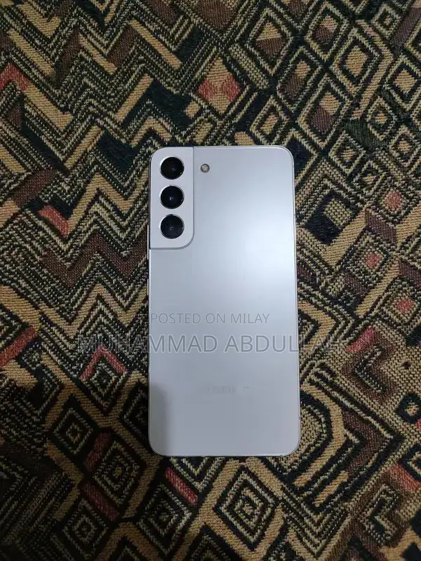 Samsung Galaxy S22 Smartphone - High Performance Mobile Device