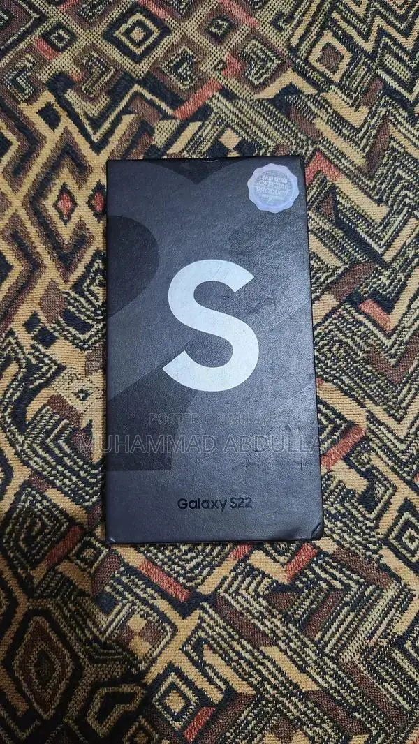 Samsung Galaxy S22 Smartphone - High Performance Mobile Device