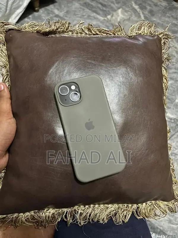 Apple iPhone 15 128GB Smartphone with High Battery Health