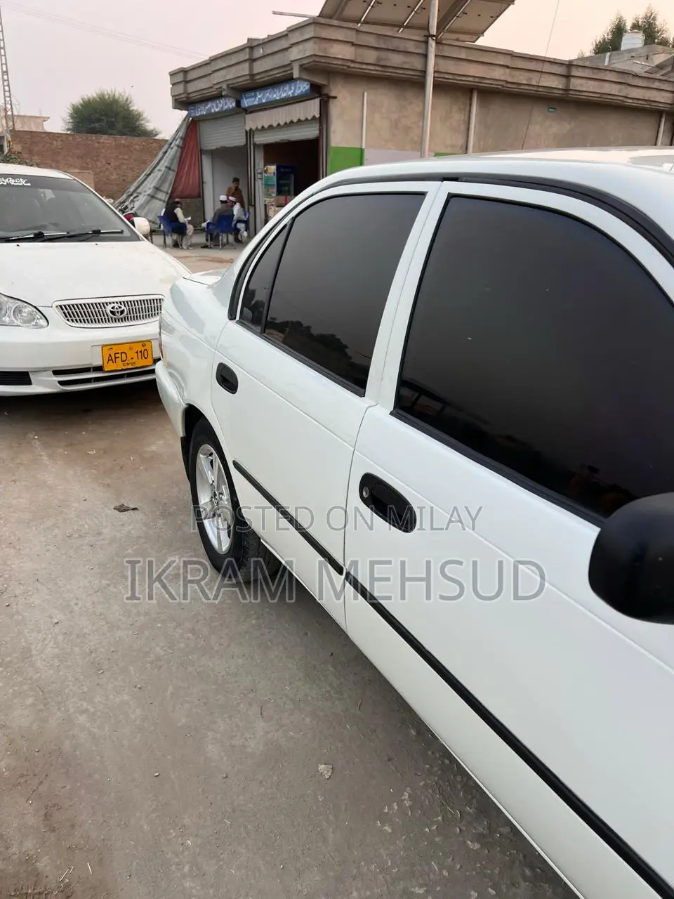 Toyota Corolla Sedan 1999 White