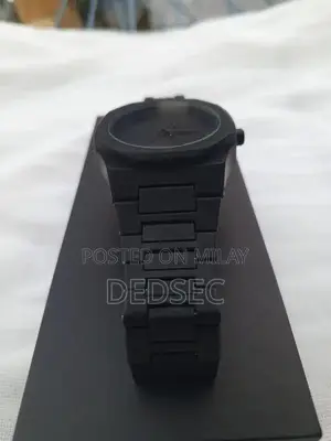 Arabic Aura Luxury Men's Wristwatch - Classic Design Timepiece