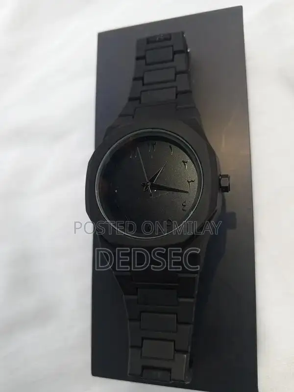 Arabic Aura Luxury Men's Wristwatch - Classic Design Timepiece