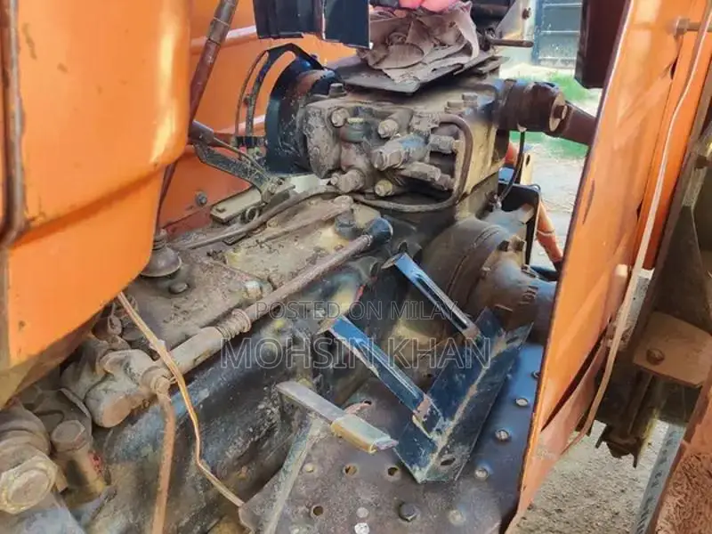 2007 New Holland Tractor - 65 HP Agricultural Machinery