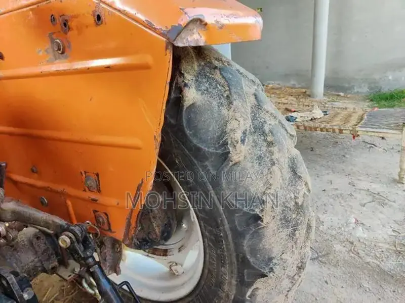 2007 New Holland Tractor - 65 HP Agricultural Machinery