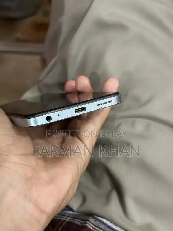 Infinix Hot30i Smartphone 4GB RAM 128GB Storage