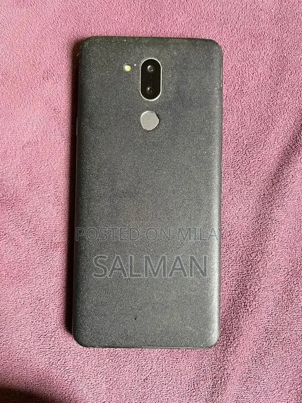 High-Performance Smartphone for Gaming and Multimedia