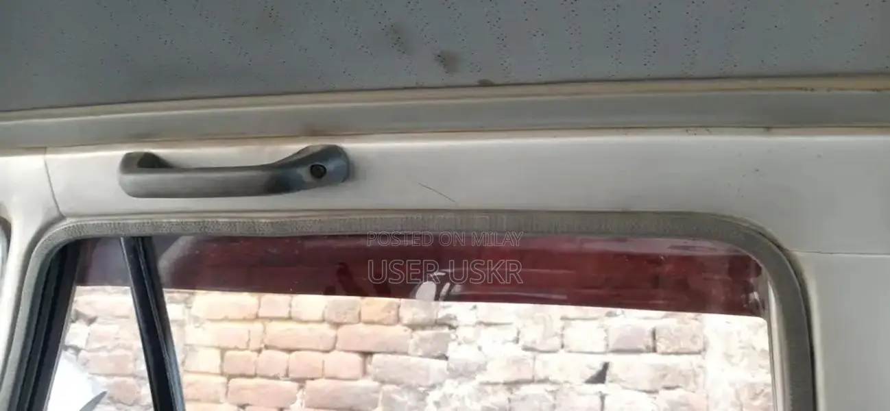 Reliable AC Ka Saman Car with Excellent Mechanical Condition