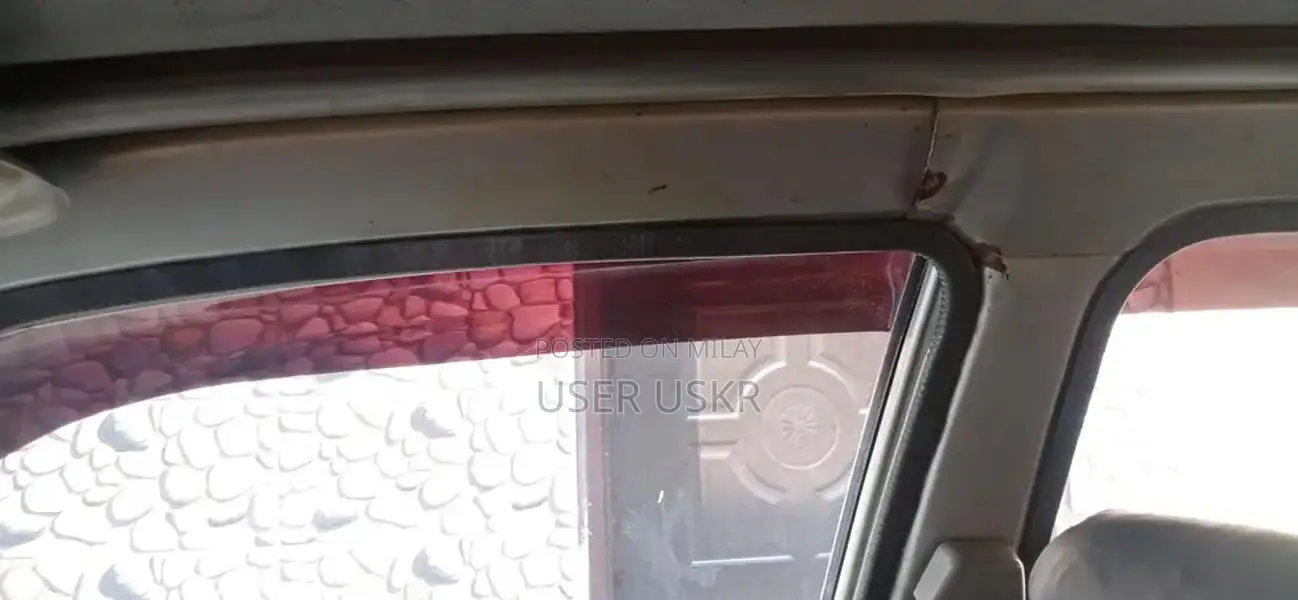 Reliable AC Ka Saman Car with Excellent Mechanical Condition