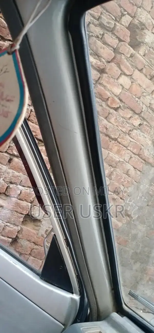 Reliable AC Ka Saman Car with Excellent Mechanical Condition