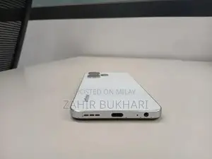 Infinix Hot 30play Smartphone with Accessories