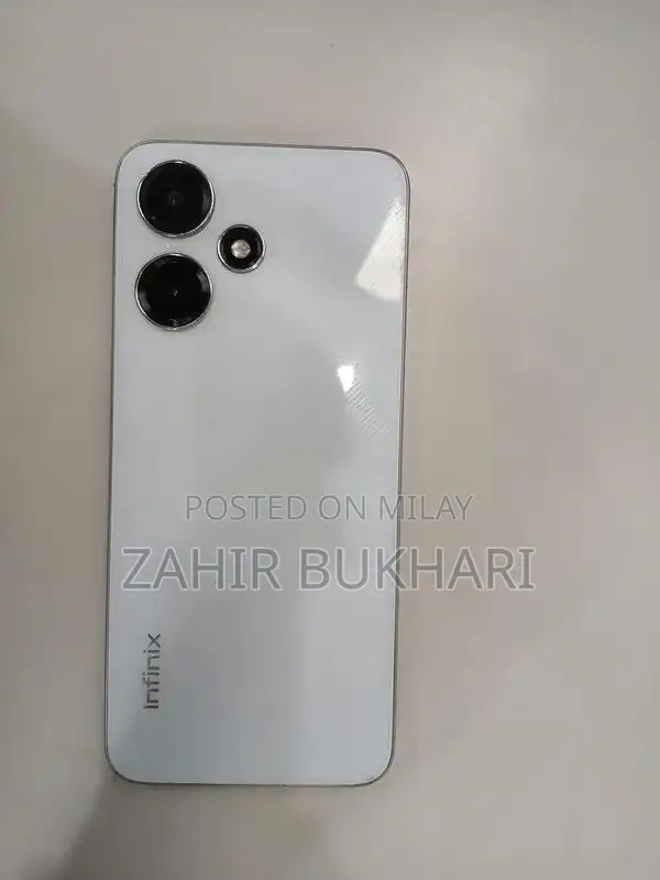 Infinix Hot 30play Smartphone with Accessories