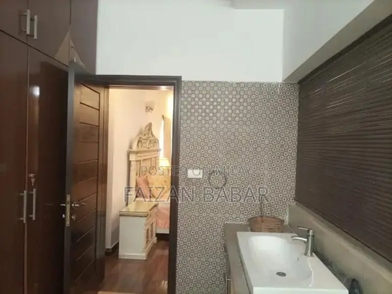 Furnished 1-Bedroom Independent Portion for Rent