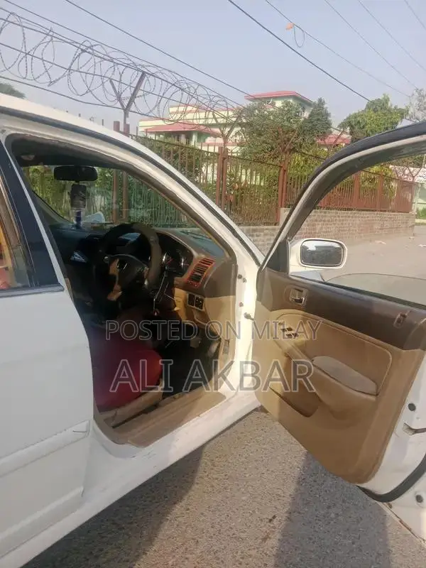 2005 Honda Civic Sedan Reliable Compact Car