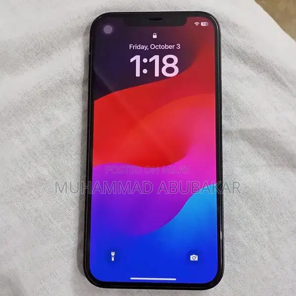 Apple iPhone 12 64GB Pristine Condition Smartphone