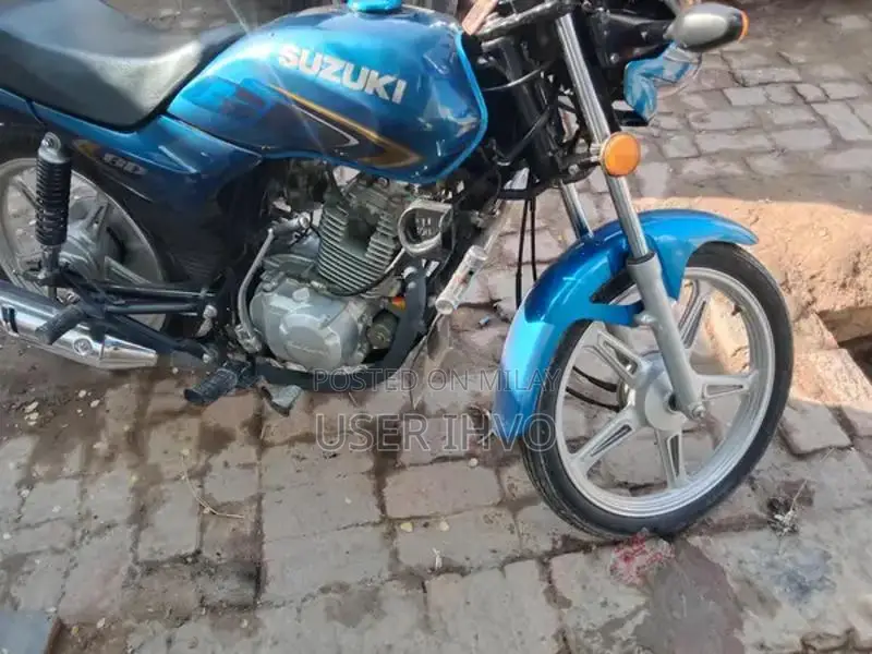 Suzuki GD 110 Motorcycle - Reliable Two-Wheeler for Urban Riding