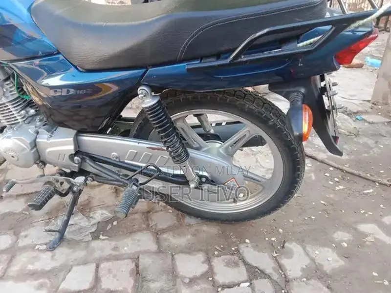 Suzuki GD 110 Motorcycle - Reliable Two-Wheeler for Urban Riding