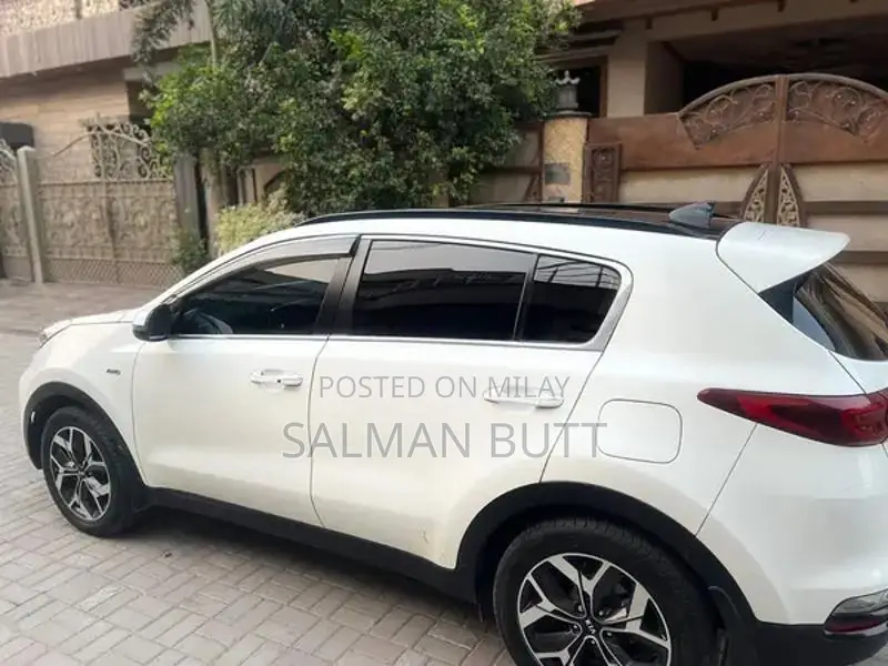 2020 Kia Sportage AWD - Well Maintained SUV