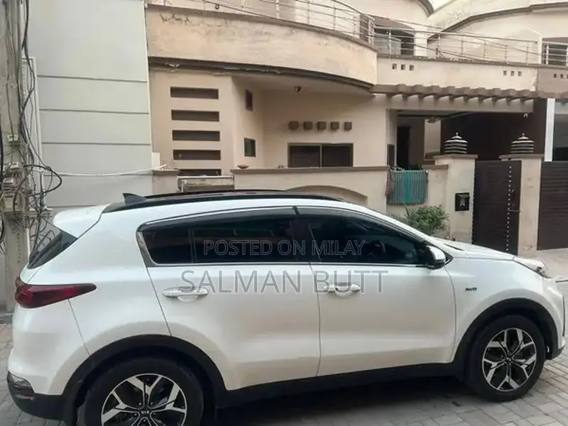 2020 Kia Sportage AWD - Well Maintained SUV