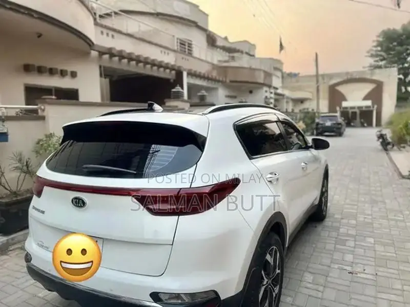 2020 Kia Sportage AWD - Well Maintained SUV