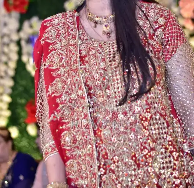 Elegant Bridal Lehenga - Lightly Worn Wedding Outfit