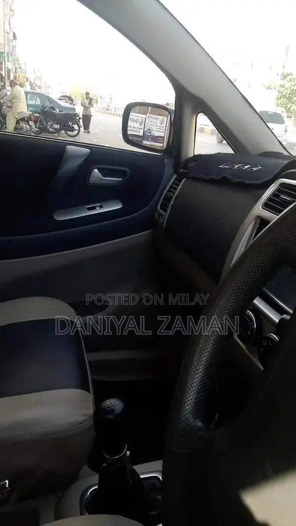 2006 Liana Sedan: Well-Maintained Reliable Vehicle