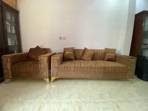 Photo - 3 Seater Brand new sofa (1,2,3)