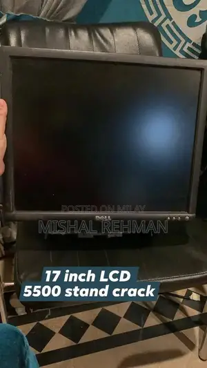 Photo - 17 inch LCD stand crack h