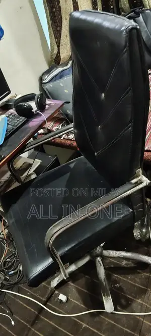 Comfortable Metal Office Chair with Good Foam Condition