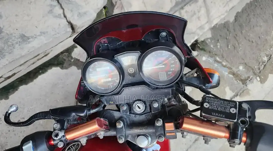 Yamaha YBR 125 Motorcycle - Well-Maintained Single Owner Bike