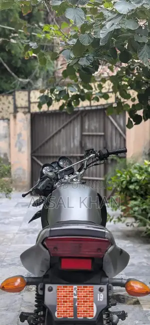 Yamaha YBR 125 G Motorcycle - Excellent Condition, Low Mileage, Ready 