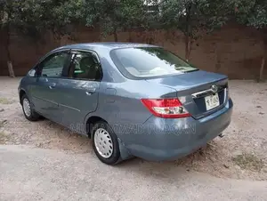 Honda City Sedan - Reliable Compact Car with Manual Transmission