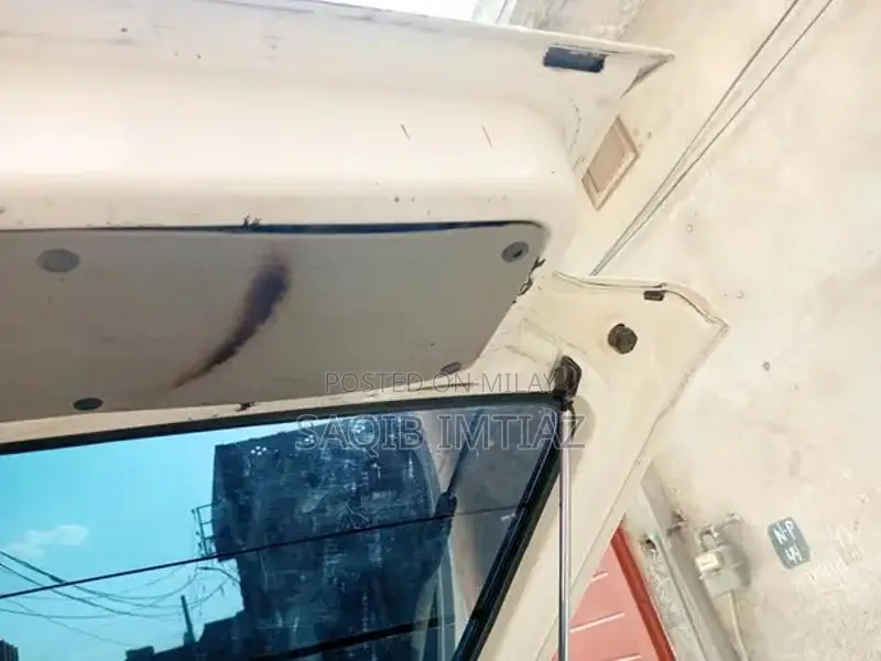 Suzuki Mehran 2011 Sedan - Well-Maintained Condition