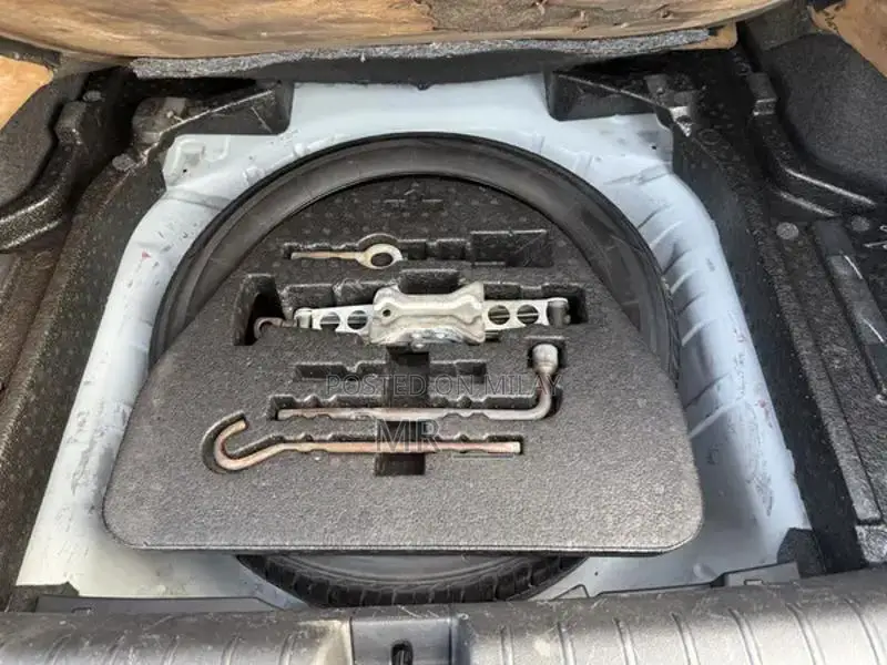 Honda Civic VTi Oriel Prosmatec Sedan - Premium Compact Car