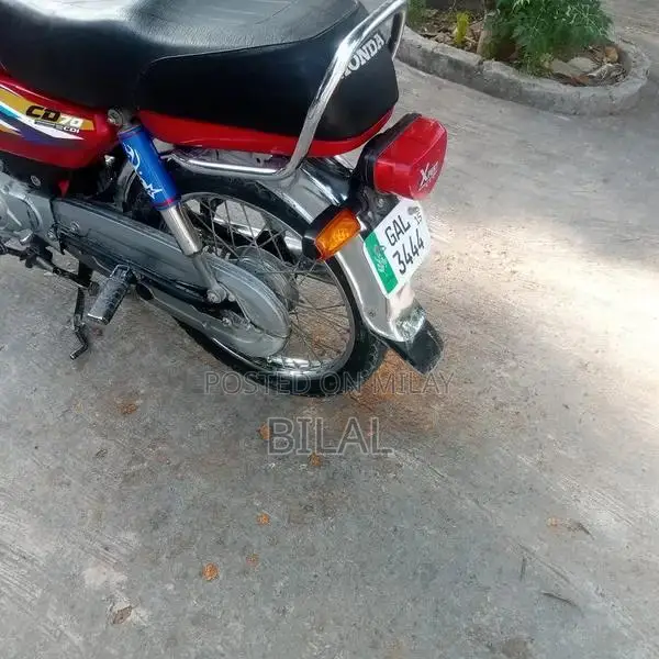 Honda CD 70 2015