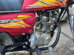 Honda 125 Motorcycle in Excellent Condition